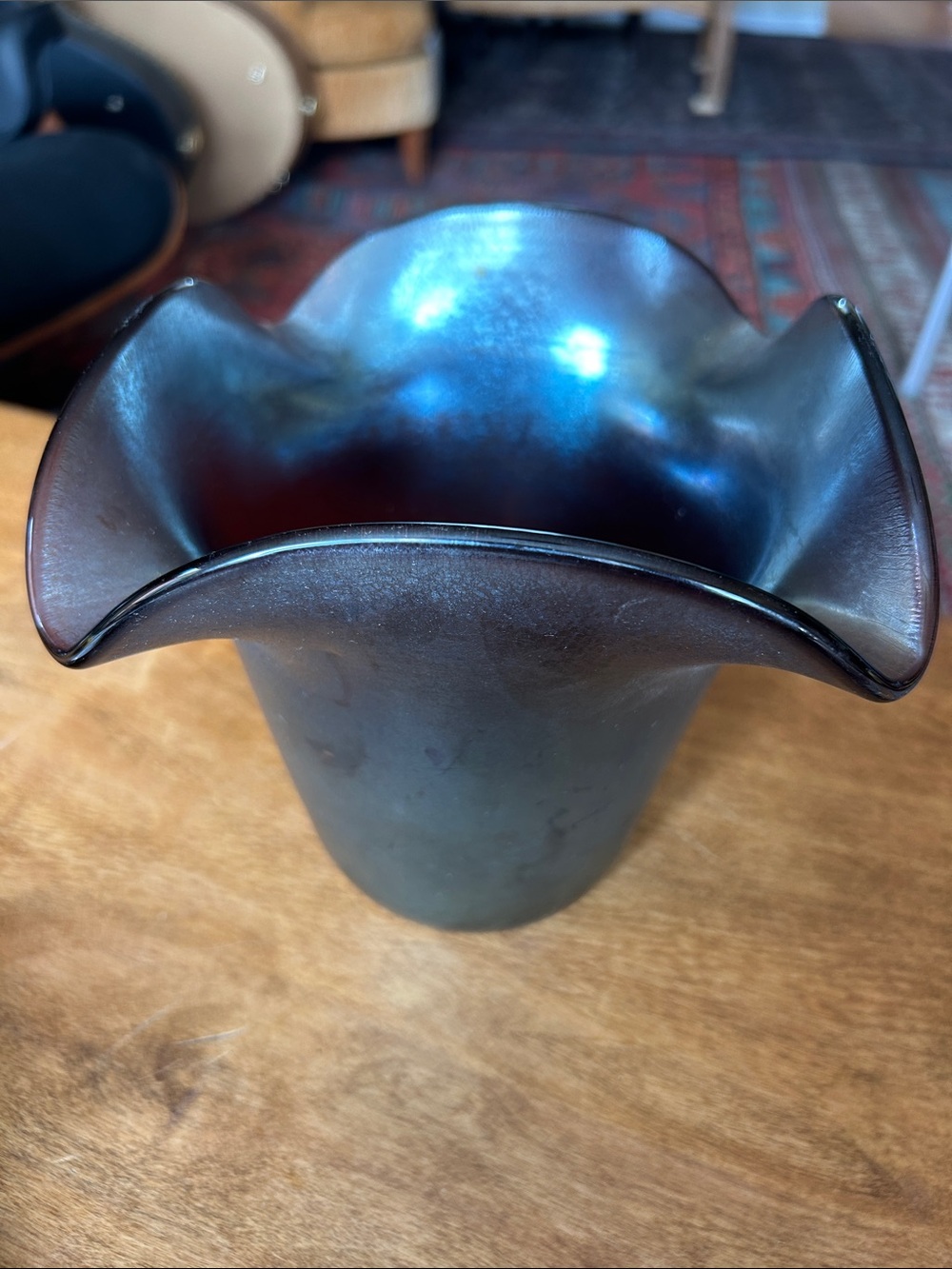 Antique Imperial Glass
Company Imperial Jewels Pearl Amethyst Stretch Glass Vase